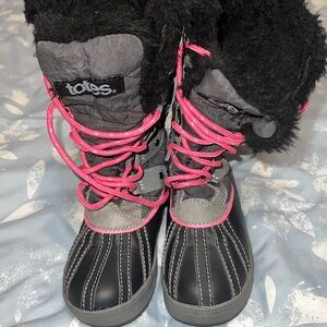 Kids Winter boots size 12